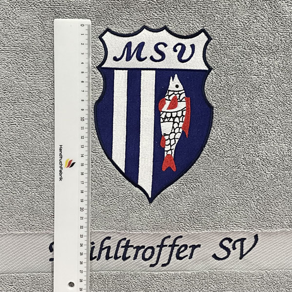 Handtuch mit Logobestickung & Namen